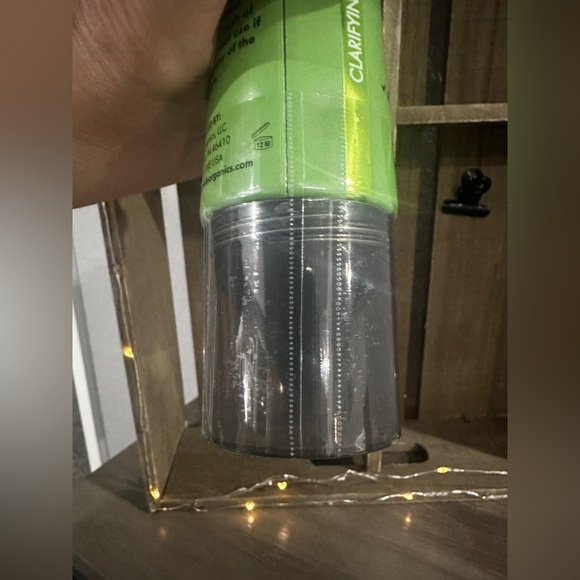 NWT Rosemary Mint Clarifying Sugar Scalp Scrub - Picture 2 of 4